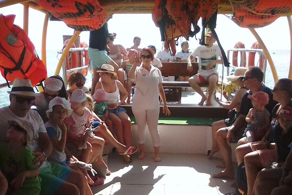 Adrenalin Glass-Bottom Speedboat-Faliraki必去景点