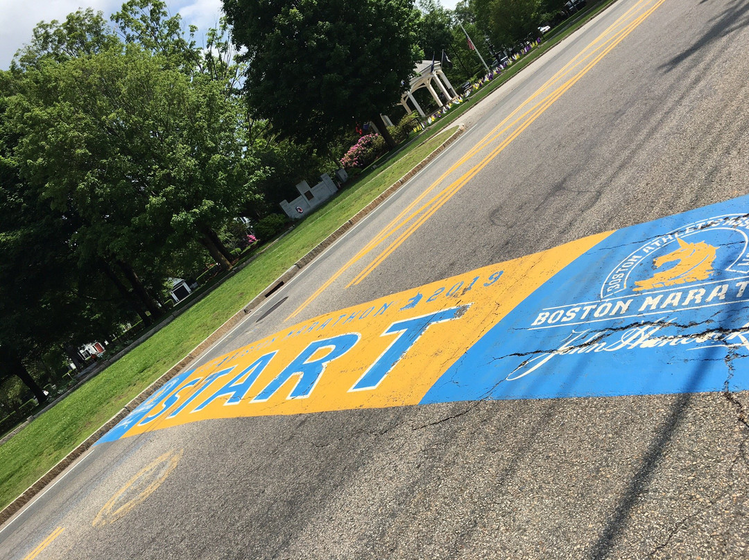 Starting line of Boston Marathon-Hopkinton必去景点