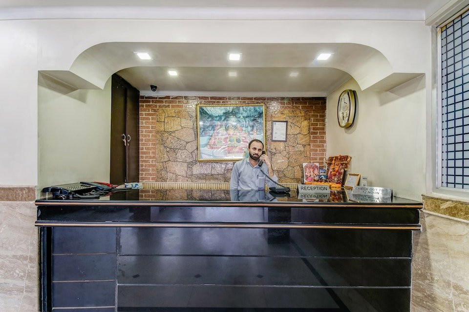 OYO 17109 Hotel Vipul Palace主图