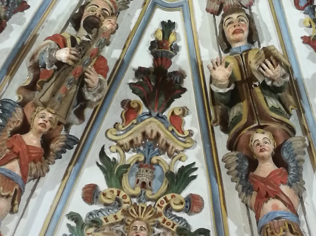 Iglesia de Santiago Apostol景点图片