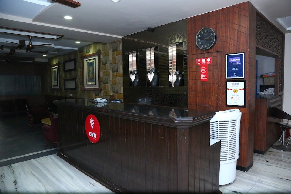 OYO 1067 Hotel Surbhi主图