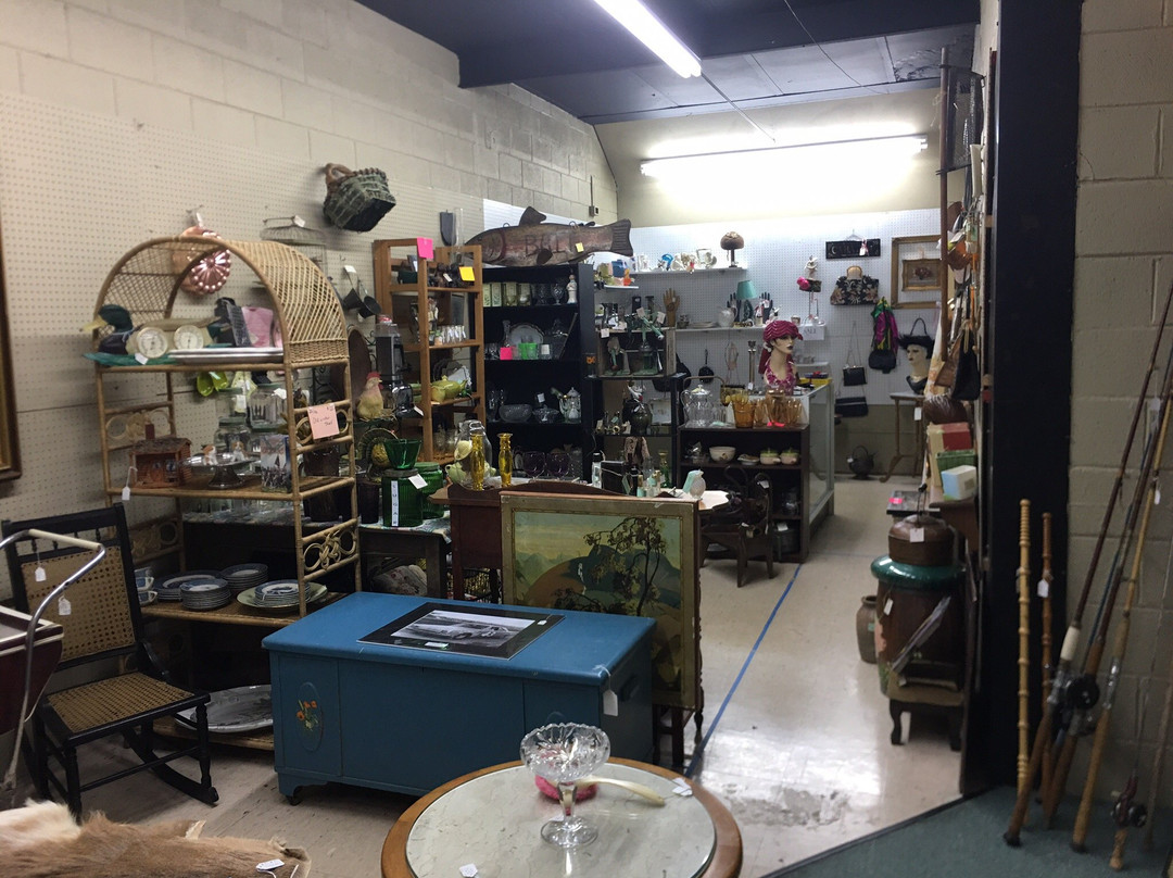Hiawassee Antique Mall-Hiawassee必去景点