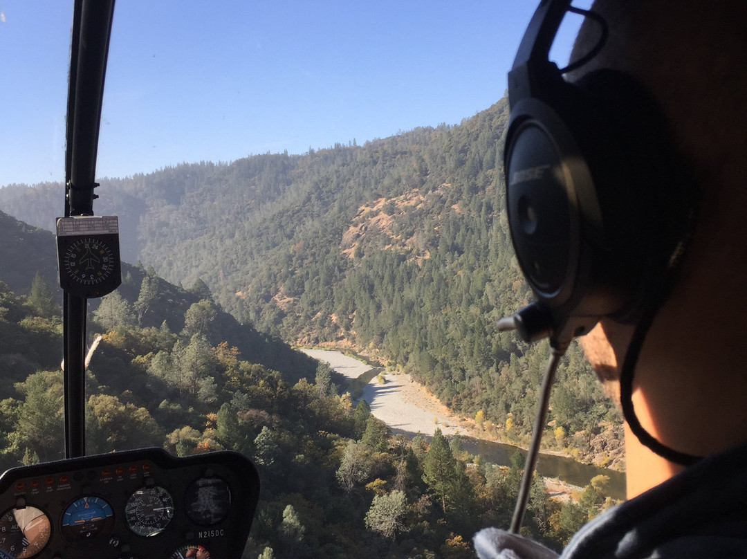 Sierra Air Helicopters景点图片