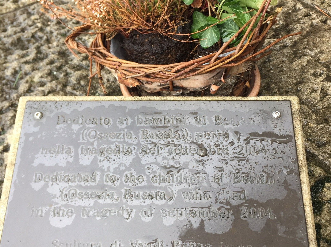 Children of Beslan Statue-圣马力诺城必去景点