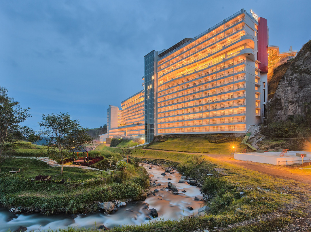 Le Eminence Puncak Hotel Convention & Resort主图