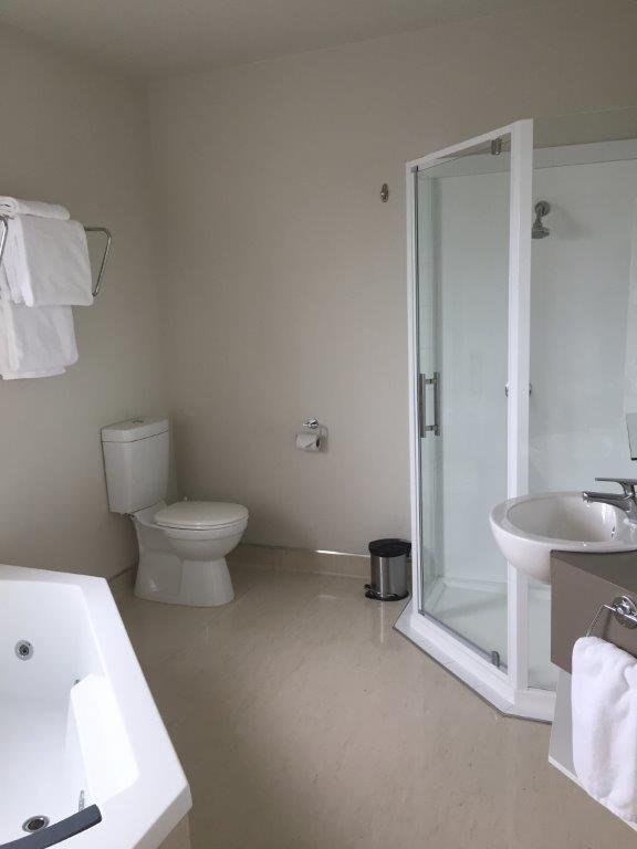 Hawera Central Motor Lodge-浴室