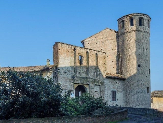 Senna Lodigiana旅游景点-Castello di Calendasco