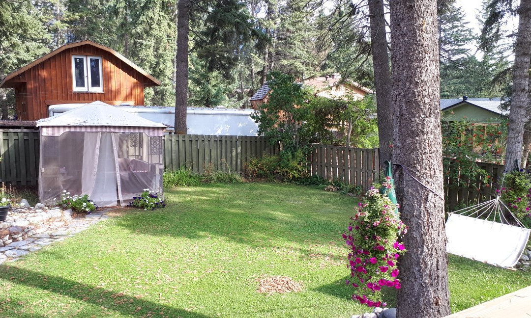 Auberge Kicking Horse Guest House主图