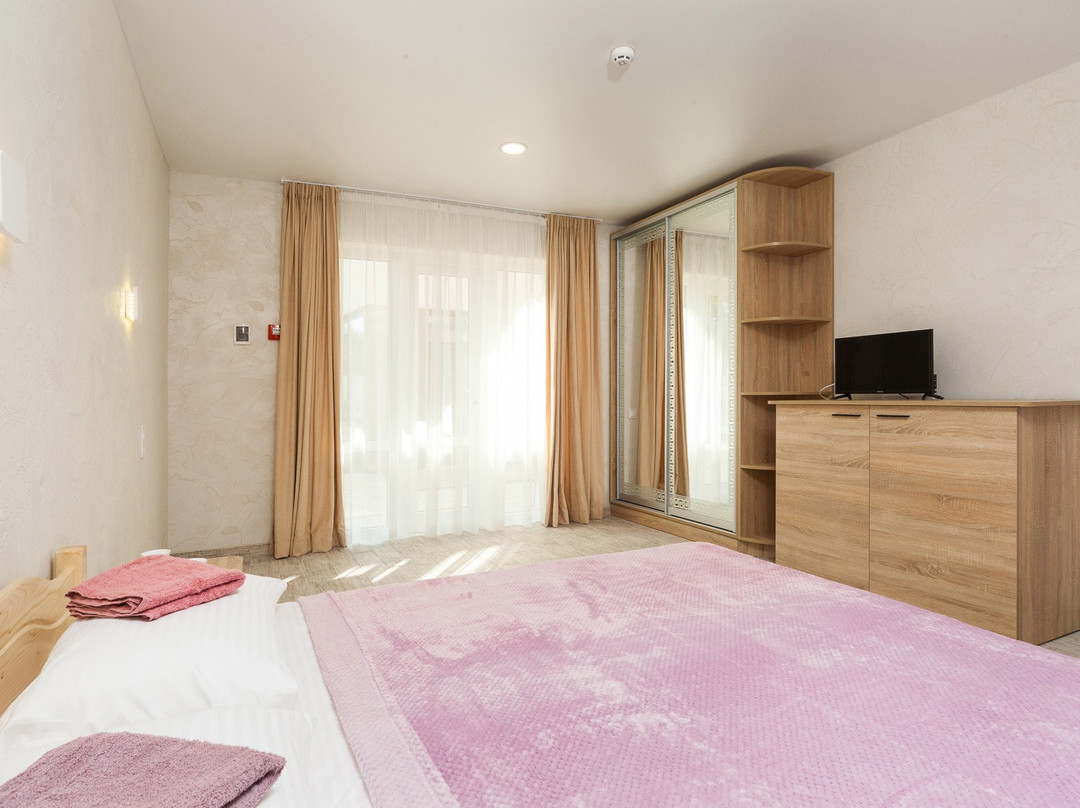 White Pearl Hotel主图