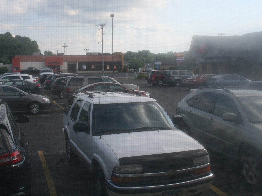 Super 8 by Wyndham Menomonie WI主图