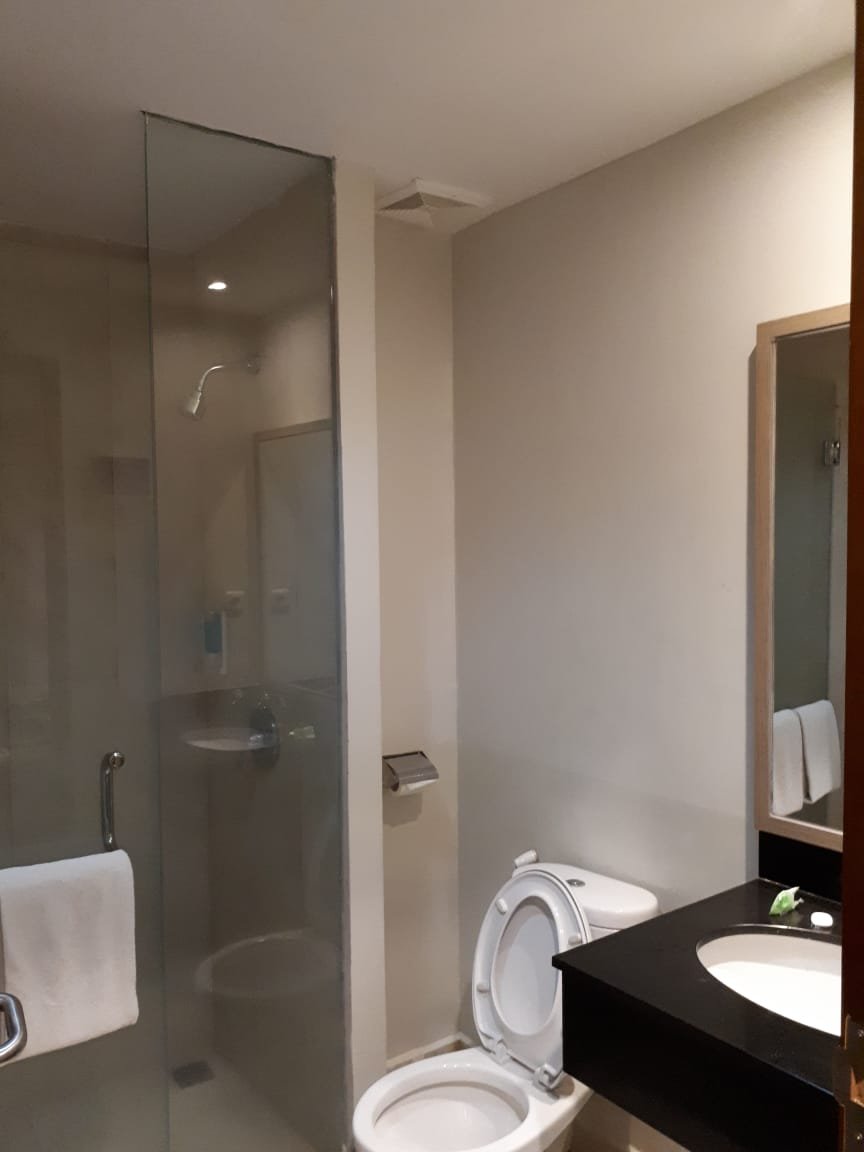 Genio Hotel Manado-浴室