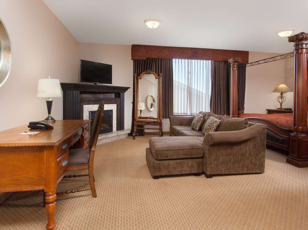 Ramada by Wyndham Brooks主图