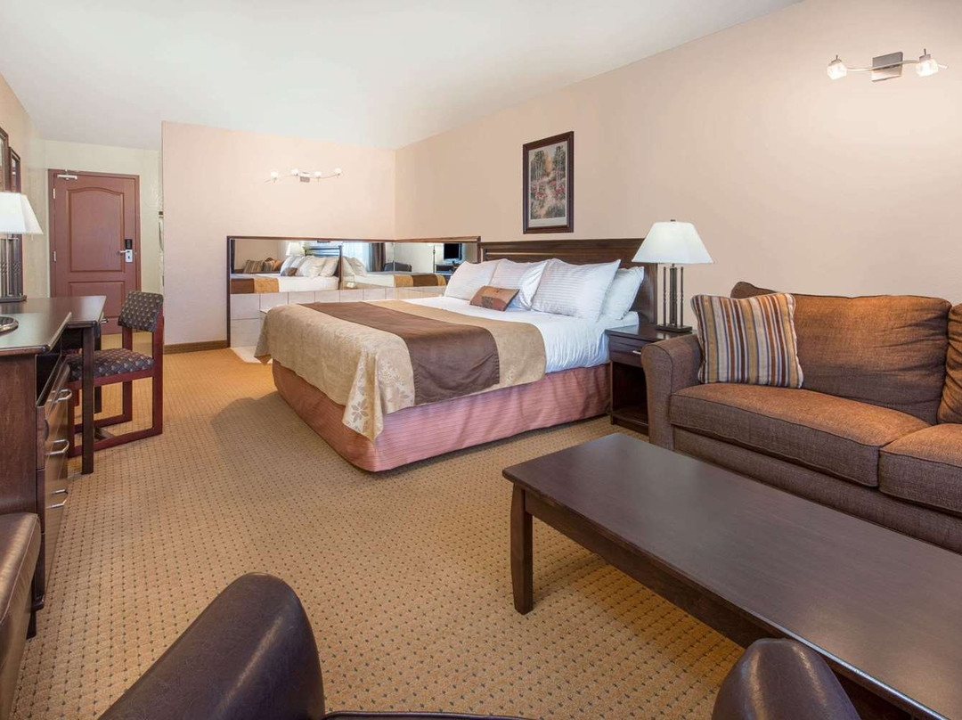 Gold Circle Inn主图