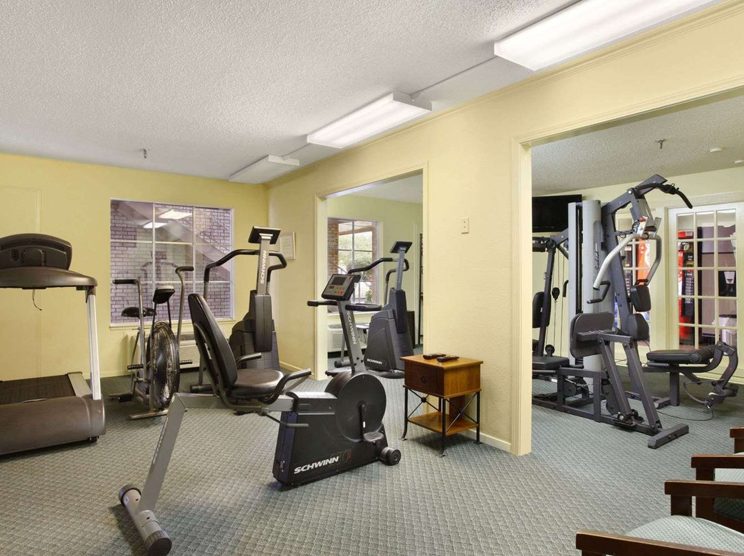 Super 8 by Wyndham New Iberia主图