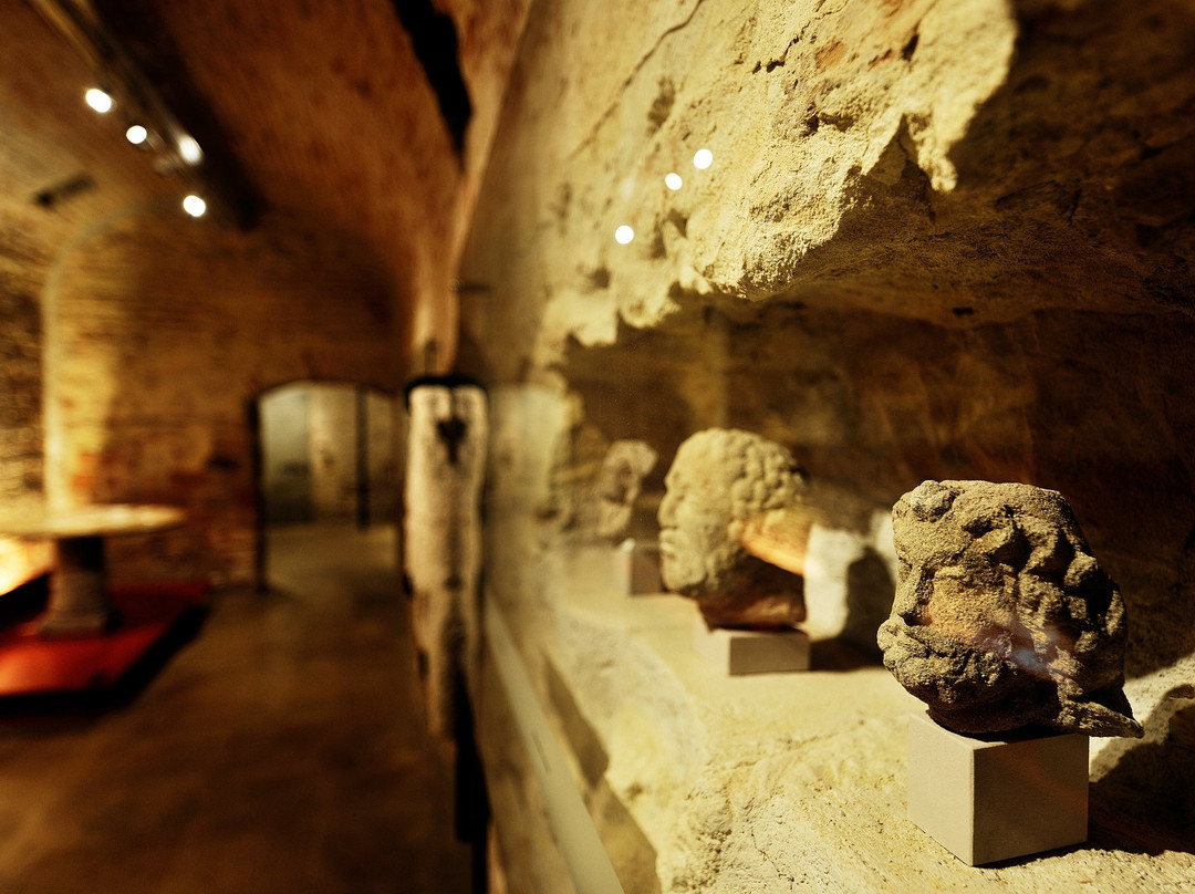 Landesmuseum Burgenland-铁城必去景点