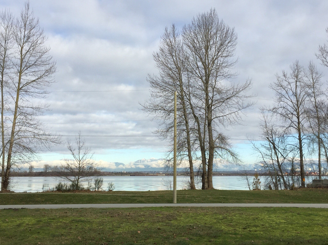 Deas Island Regional Park景点图片