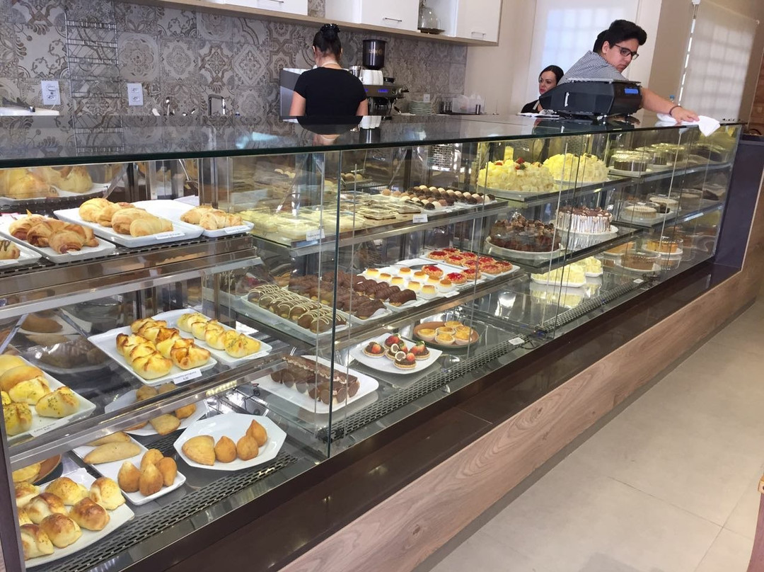 Pé de Moleque Delices