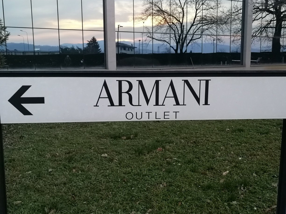 Armani Outlet景点图片