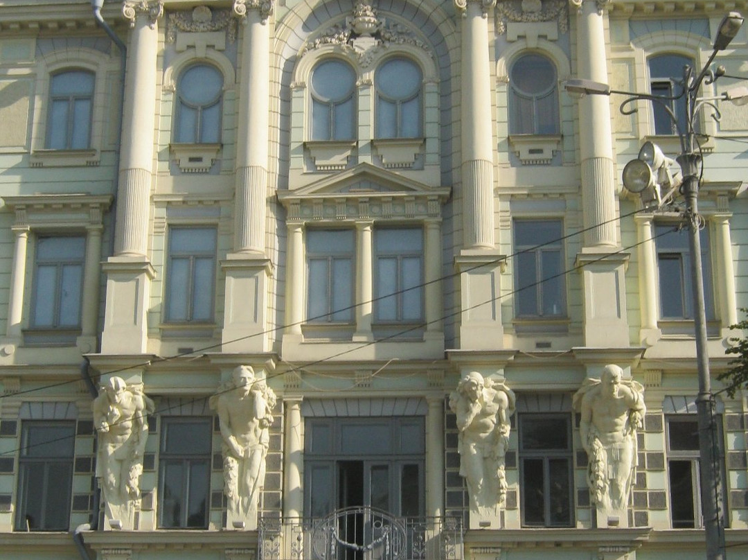 Palace of Culture - Jewish People’s House-Chernivtsi必去景点
