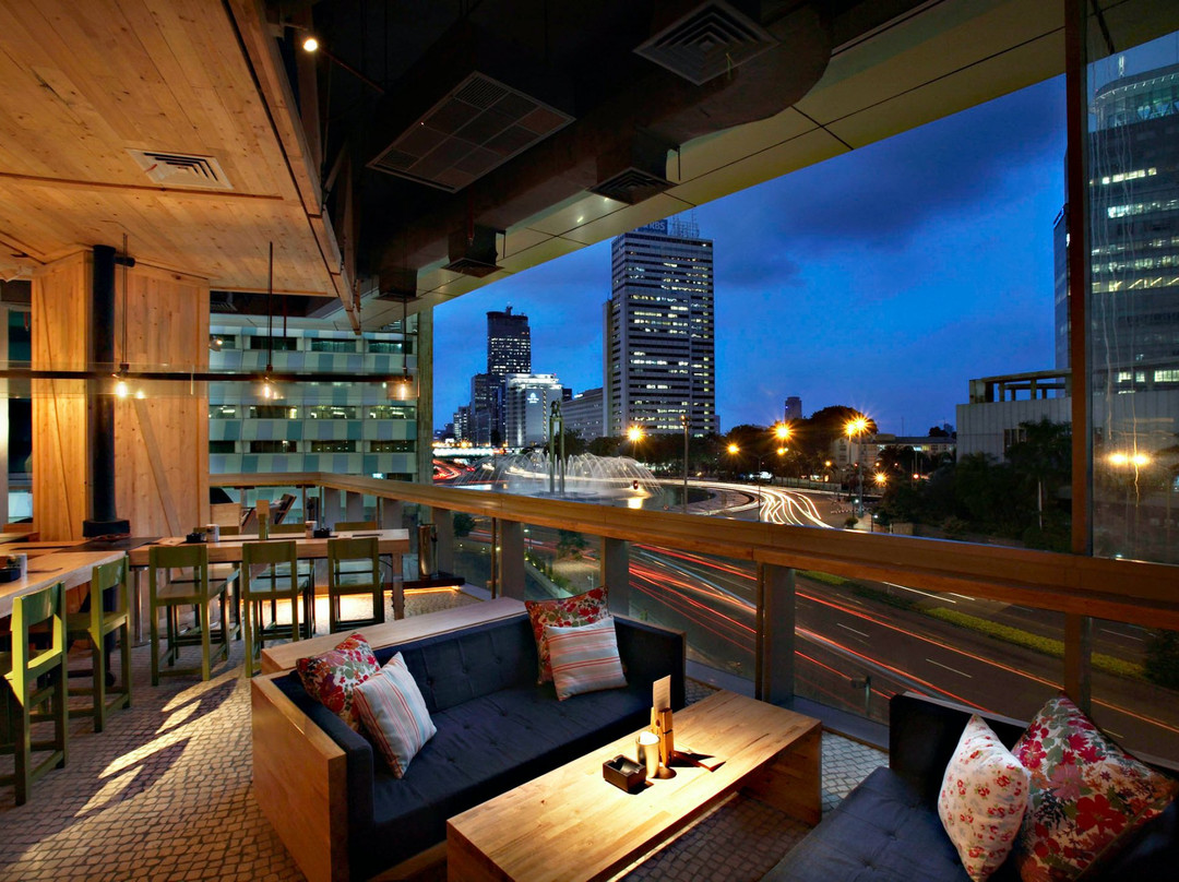 Social House