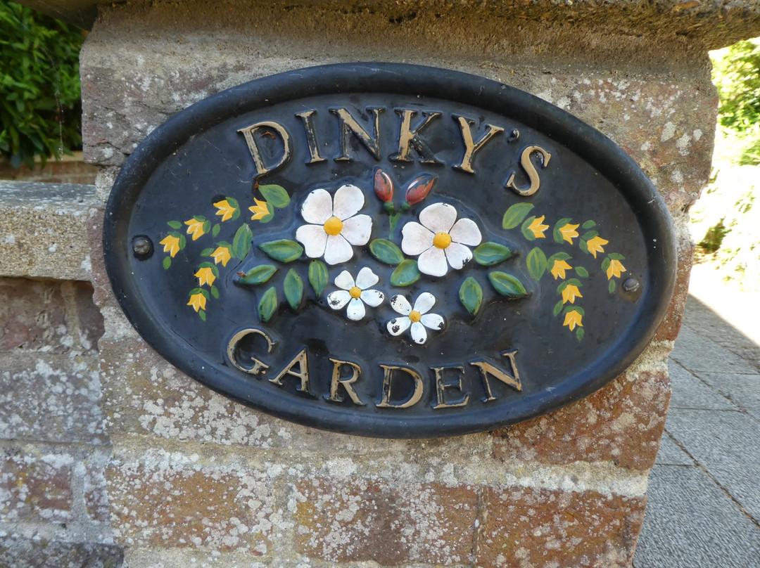 Dinky's Garden景点图片