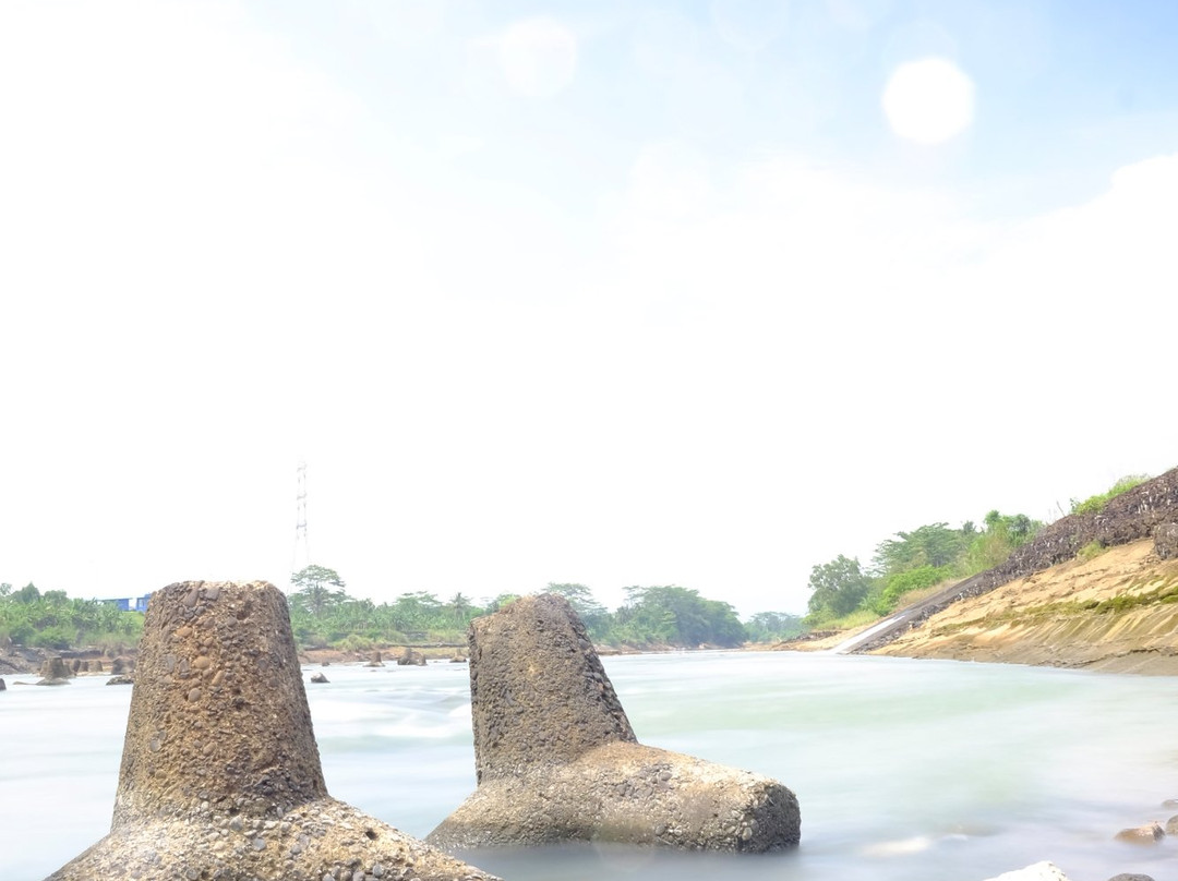 Manganti Dam景点图片