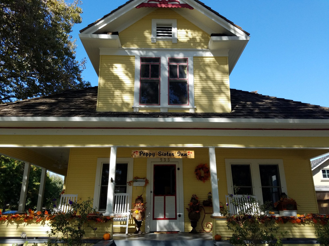 Poppy Sister Inn主图