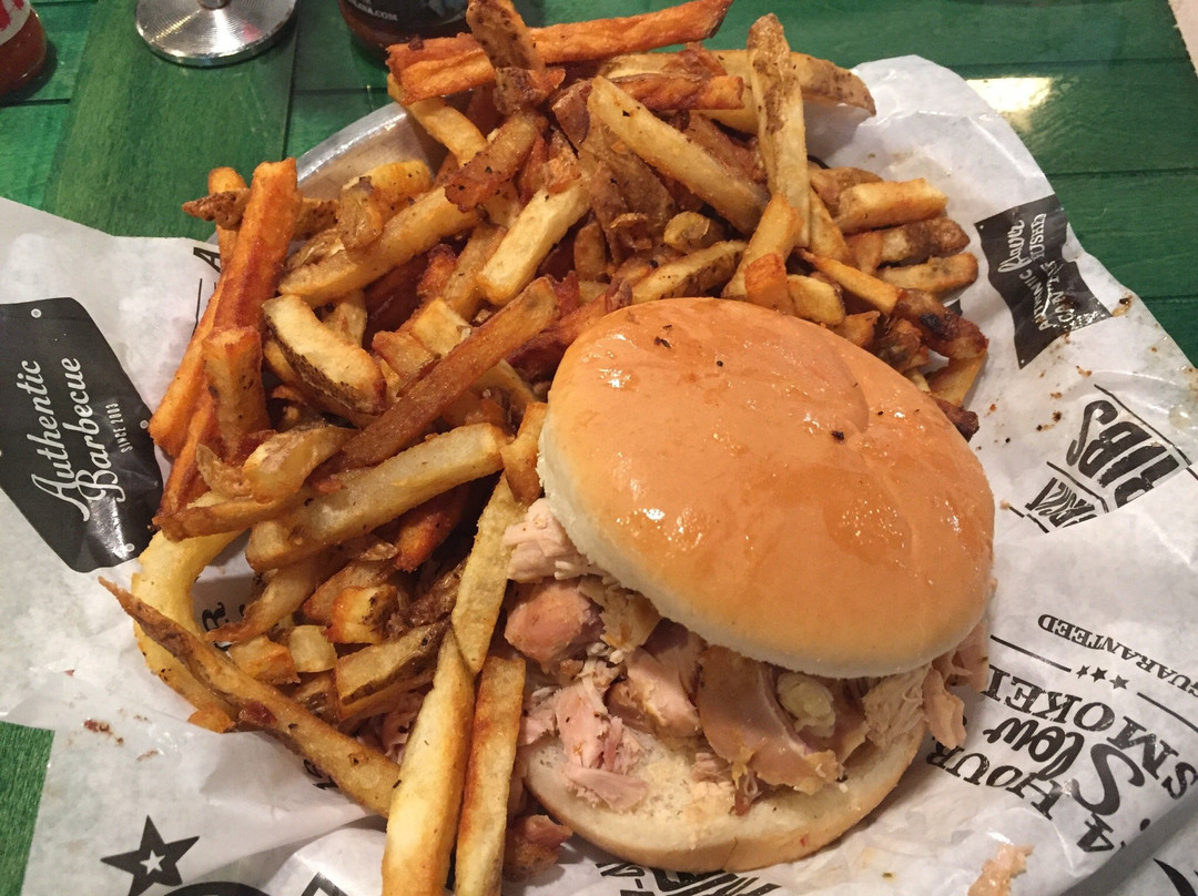 Alliance餐馆和美食-Old Carolina Barbecue Company