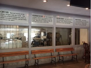 Cave Hollow West Winery-汉尼拔必去景点