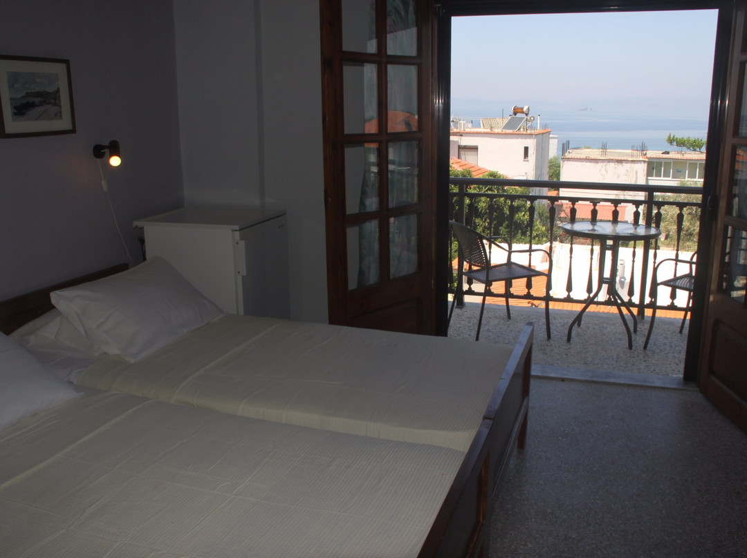 Sotiras Rooms