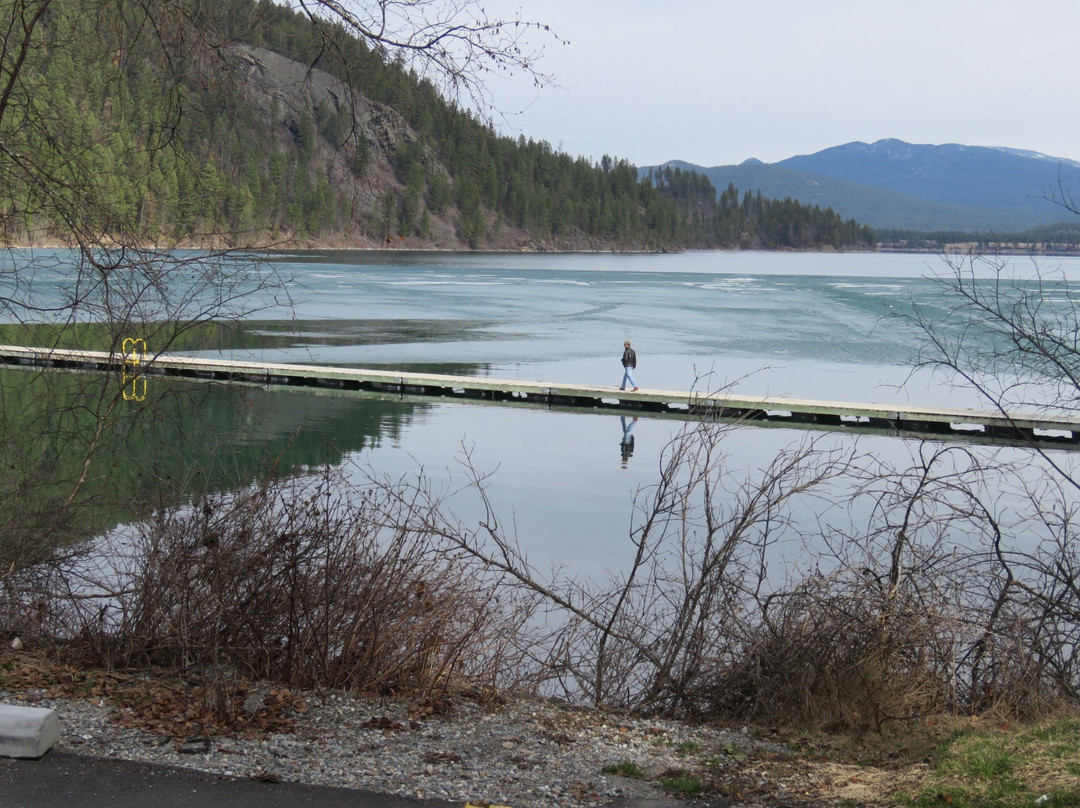Premier Lake Provincial Park景点图片