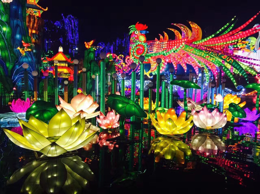 彩灯公园-自贡市必去景点