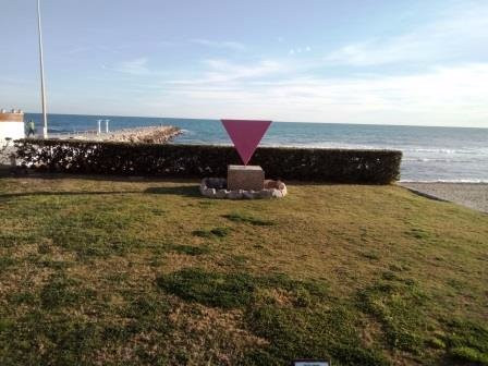 Pink Triangle Monument Against Homophobia-锡切斯必去景点