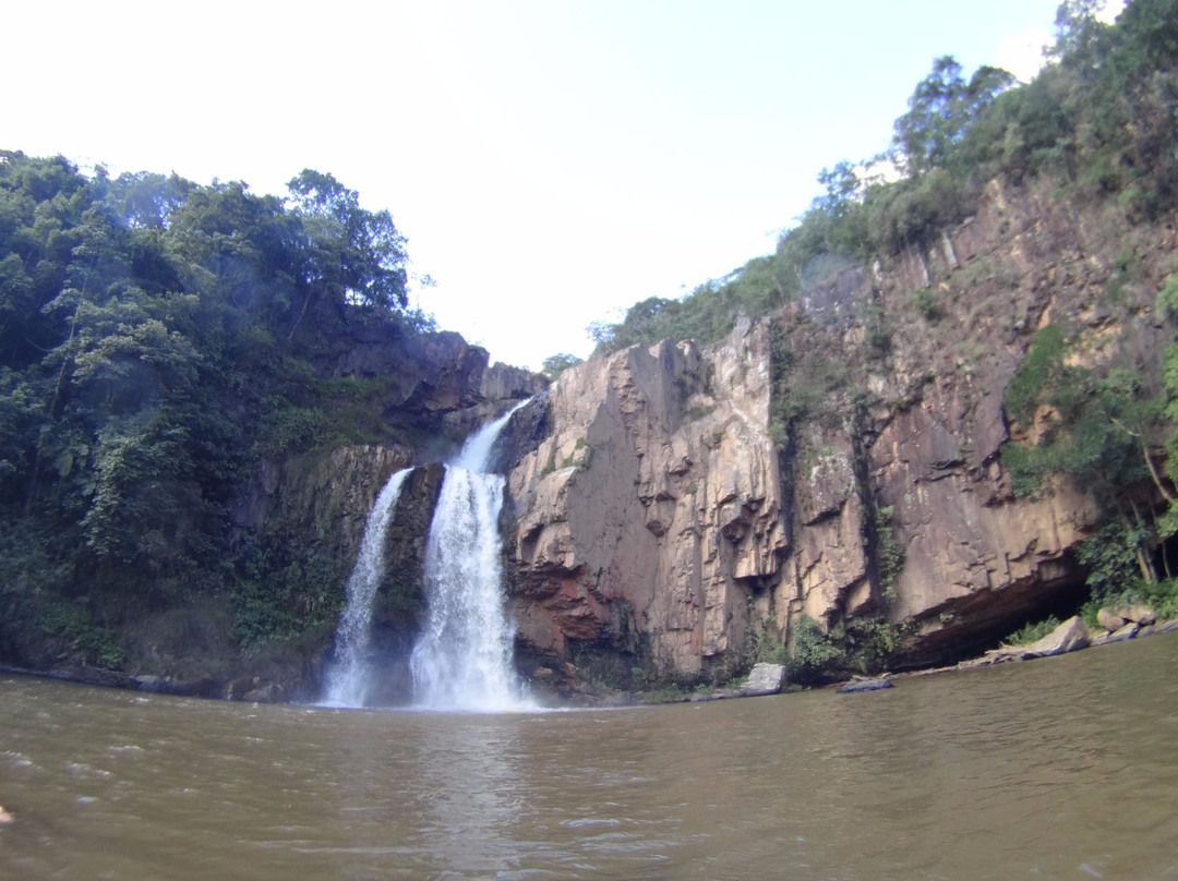 Fecho da Serra Waterfall景点图片
