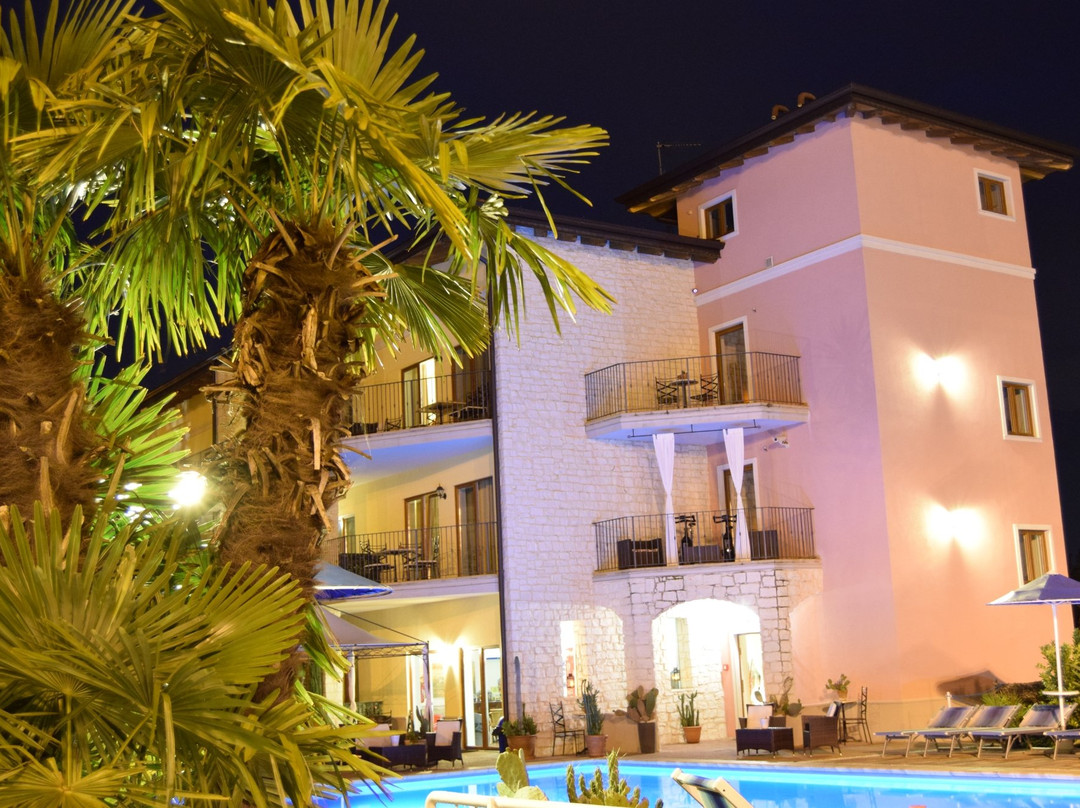 Varone酒店住宿-Residenza Le Due Torri