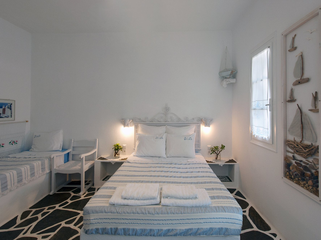 Alpha Omega Seaside Studios & Apartments