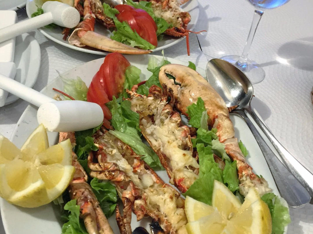 科拉雷斯餐馆和美食-Adraga