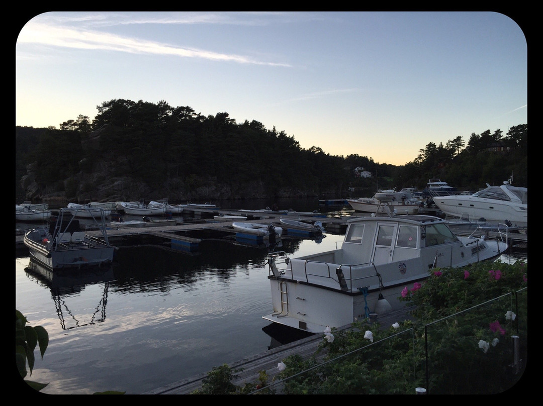 Trysnes Marina & Feriesenter景点图片