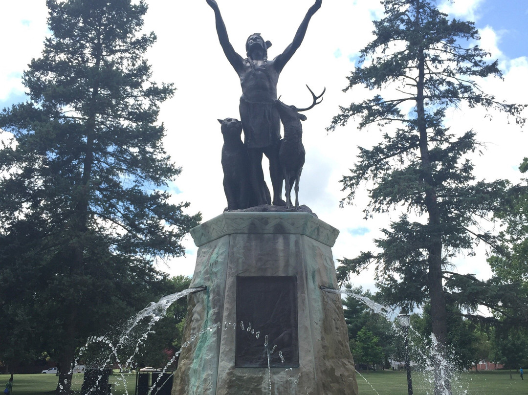 West Side Park-尚贝恩必去景点