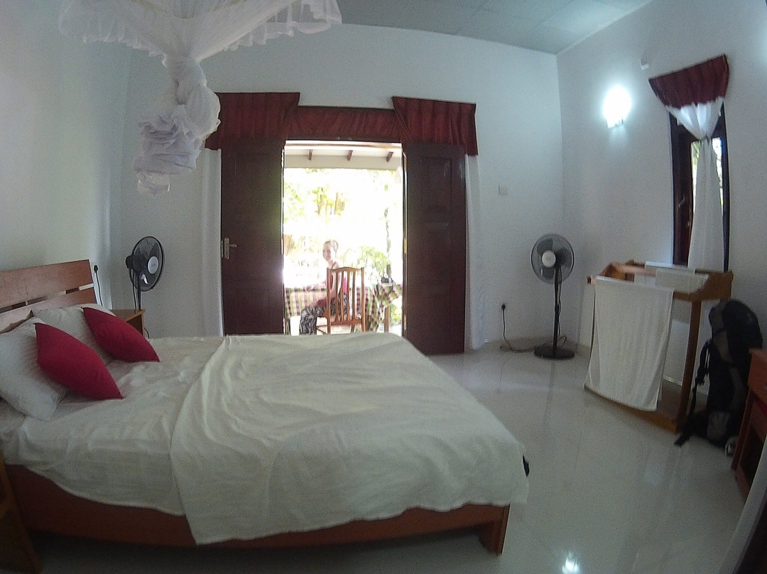 锡吉里亚奥图纳旅馆主图