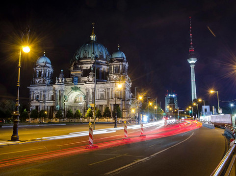 Aperture Tours-柏林必去景点