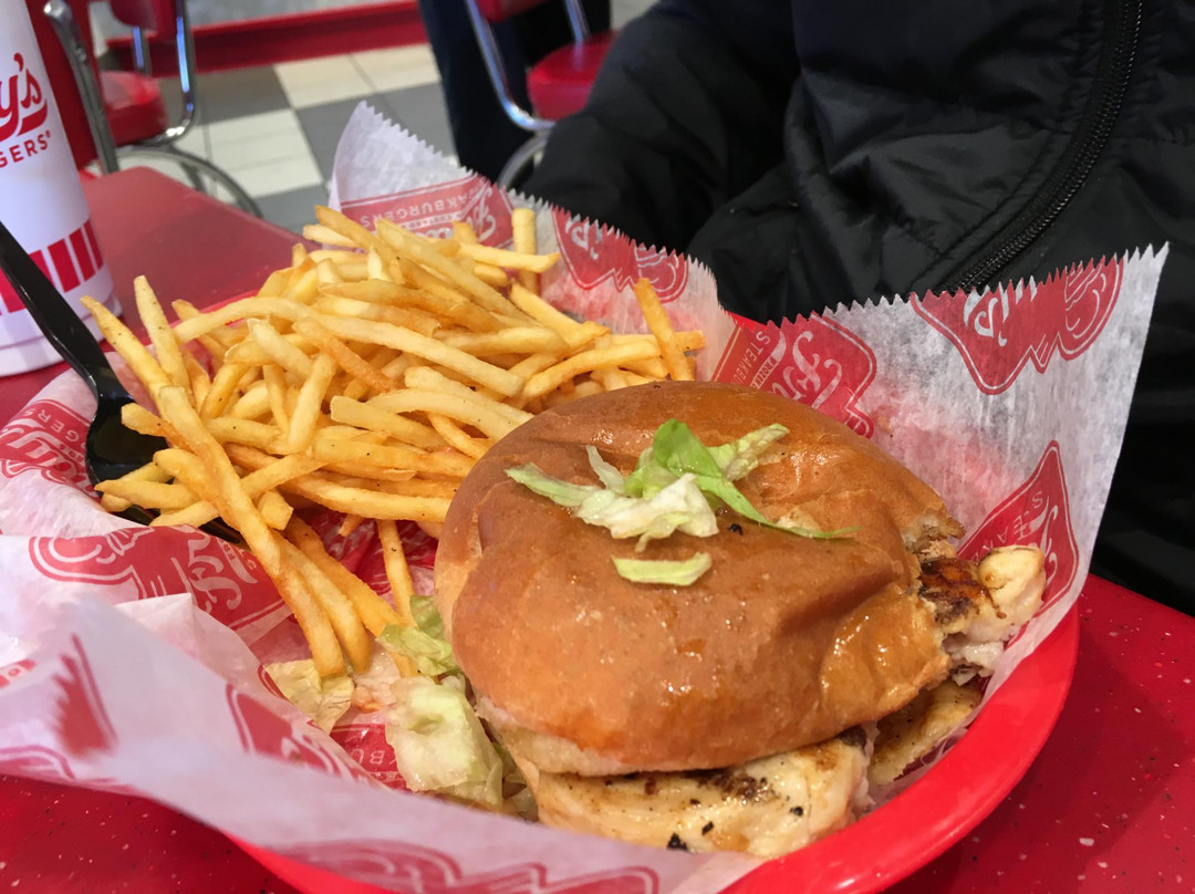 Freddy's Frozen Custard & Steakburgers