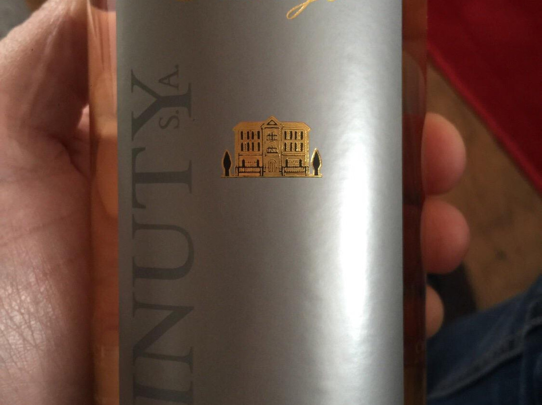 Calais Vins景点图片
