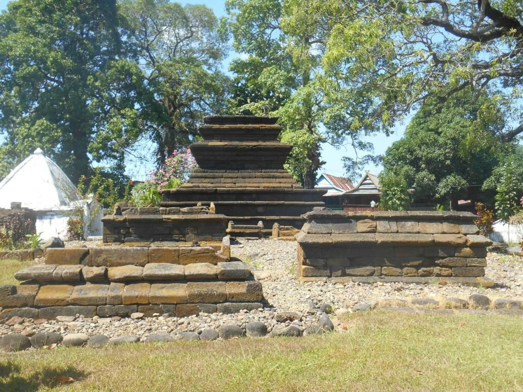 Tallo Kings Cemetery Complex景点图片