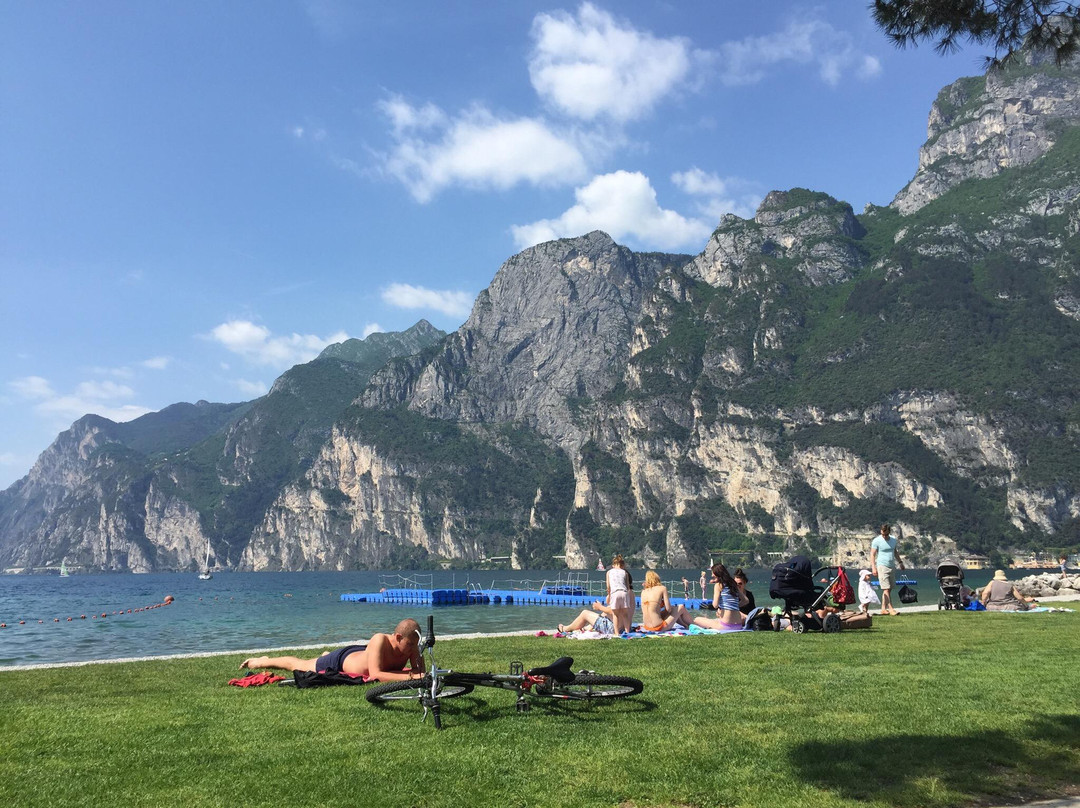 Sabbioni Beach景点图片