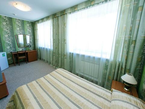 乌拉尔酒店主图