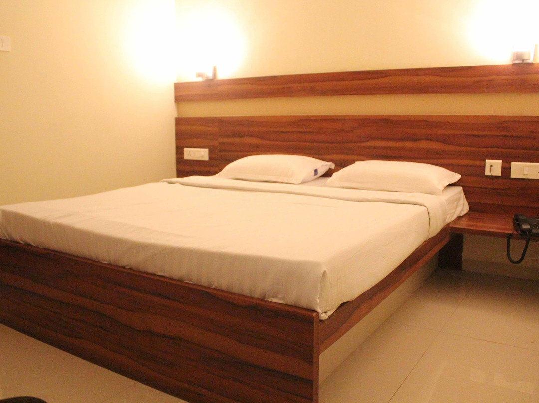 Hotel Mourya Paradise主图