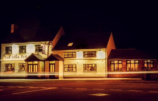 Great Wyrley餐馆和美食-The Star Inn