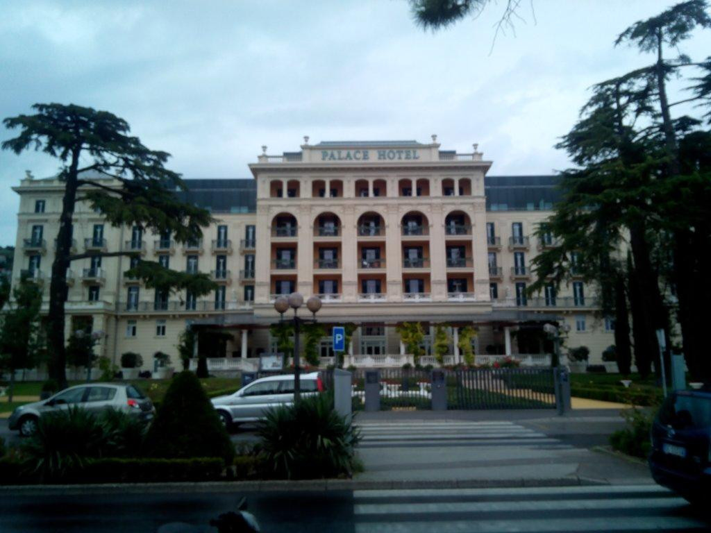 Stella del centro portorose-波多若斯必去景点