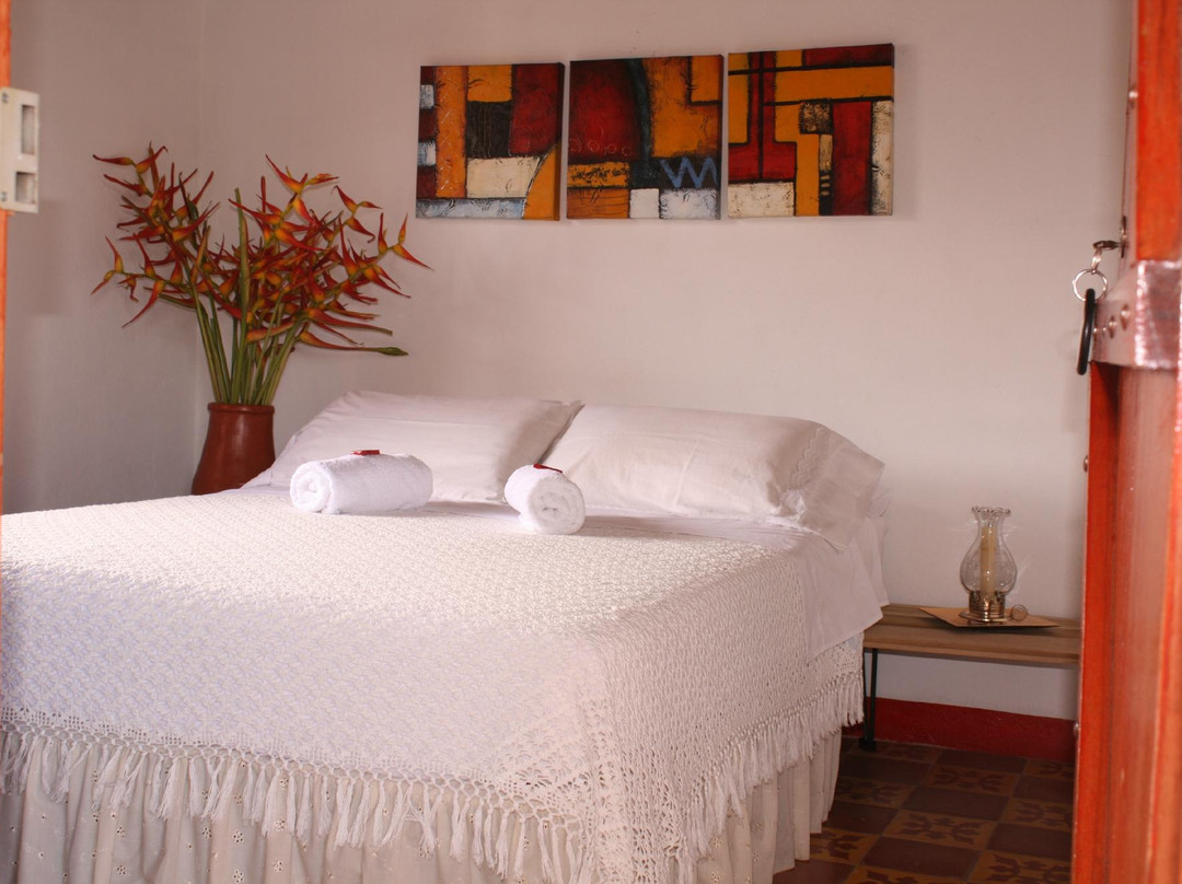 Jardin酒店住宿-Hotel Kantarrana Urbana Jardin